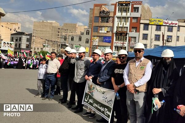 طنین لبیک به ایران امام‌رضایی؛ تجلی وحدت مدیران و بسیجیان در رزمایش بزرگ اقتدار