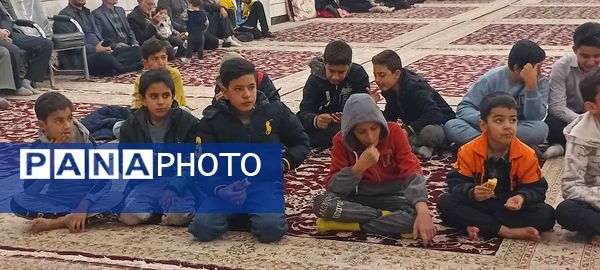 حضور پر رنگ کودکان روستای نقاب در جشن ولادت بانوی دو عالم