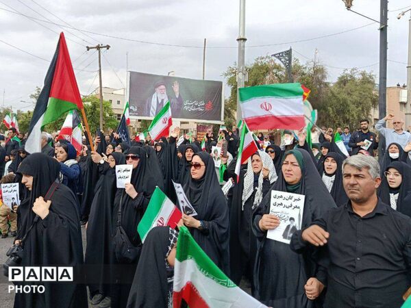 بیعت مردم اهواز با سومین رهبر انقلاب اسلامی