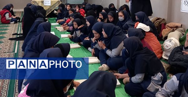 محفل انس با قرآن کریم در گناباد