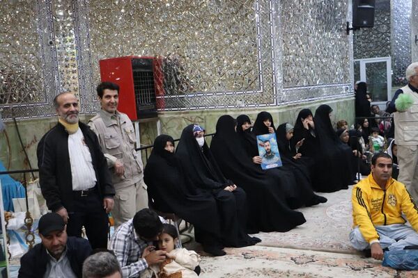 چلچراغ آیه‌ها در آستان بی‌بی سکینه شهرستان ملارد