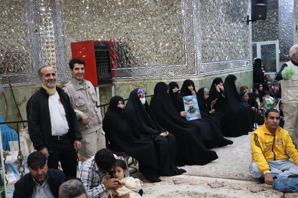 چلچراغ آیه‌ها در آستان بی‌بی سکینه شهرستان ملارد