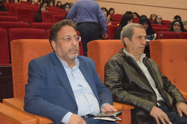 نشست توانمندسازی مدیران منطقه ۱۴ با محوریت مدیریت مدرسه‌محور و تحول آموزشی