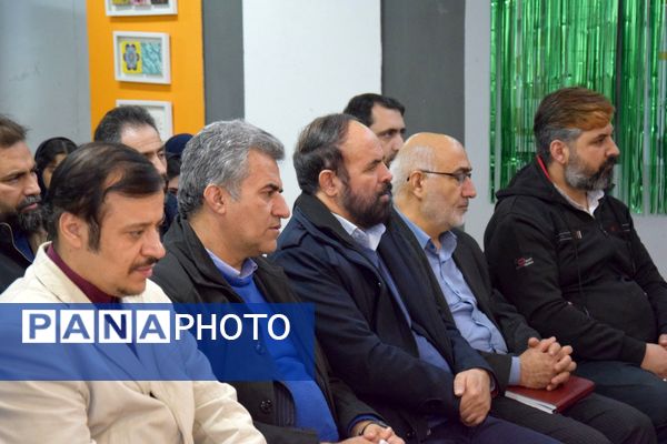 جشن مدرسه‌ای «ایرانمون» در هنرستان هفده شهریور ناحیه ۱ کرج