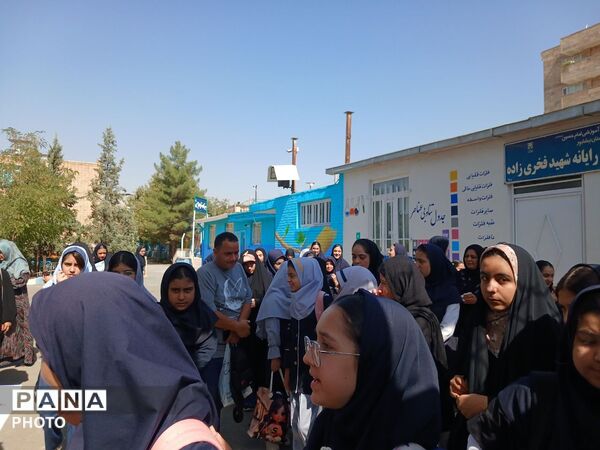 بدرقه پرانرژی هفتمی‌ها؛ از مدرسه تا اردوگاه باغرود