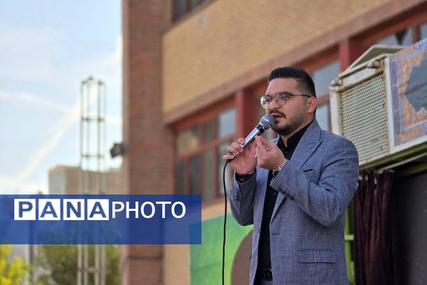 هنرستان موفقیان اسلامشهر میزبان آیین یادواره شهدا با حضور جمعی از مسئولان بود