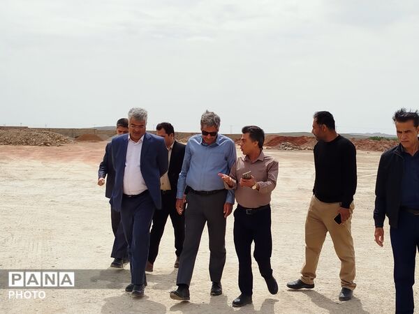 بازدید فرماندار  از شرکت زرین‌فلز کاشمر