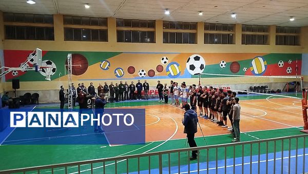 برگزاری اختتامیه مسابقات والیبال کارکنان ادارات و کارخانجات نیشابور 