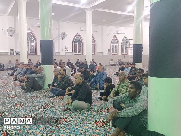  آیین بزرگداشت «امام شهید امت» و تکریم خانواده‌های شهدا در سندرک