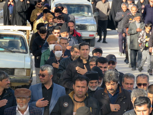 اجتماع و دسته روی عزاداران علوی در شهر درق برگزار شد