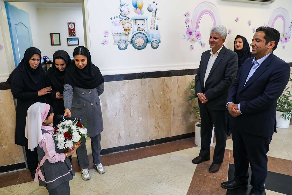 بازدید مدیرکل آموزش‌وپرورش کرمان از مجتمع آموزشی «اندیشه هوشمند ارگ»