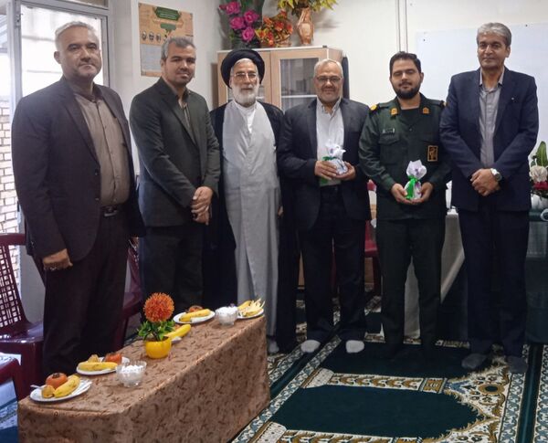  اجرای طرح انس با قرآن دبیرستان خاص نمونه فرهنگ مهر فاطمی