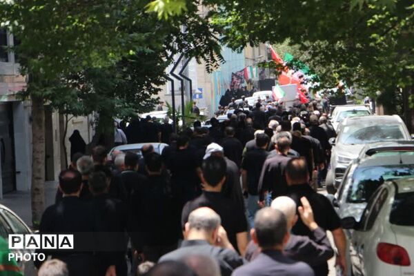 تهران در عاشورا یکپارچه سیاه‌پوش شد