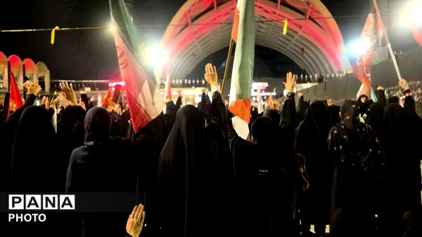 تلاقی اشک حق و صلابت ملت، امروز در تشییع قائد امت 