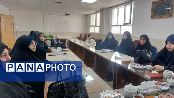 نشست «نقش دانش‌آموزان در دشمن‌شناسی و یهودستیزی» در سازمان دانش‌آموزی استان خراسان شمالی