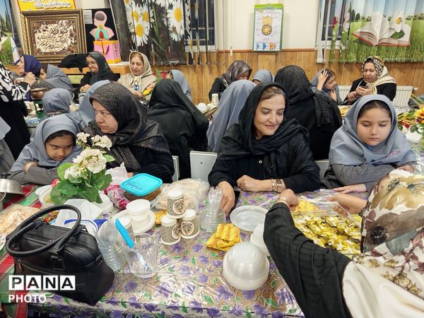 طعم غذای سنتی مادر بزرگ ها ، زیر سقف دبستان مصلی نژادحضرت زینب (س)