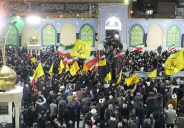 طنین «لبیک یا خامنه‌ای» در دیار ۱۵ خرداد؛ قیام پیشوا در سوگ «رهبر شهید»