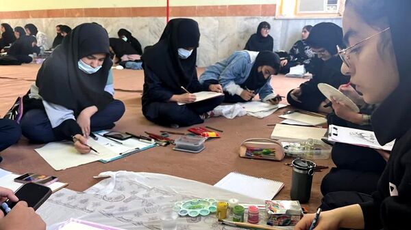 مسابقات فرهنگی‌ هنری با استقبال هنرمندان و دانش‌آموزان برگزار شد