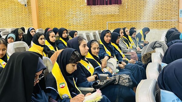 آغاز راه خبرنگاری برای دختران کرمانی