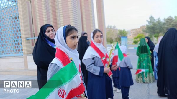 تجلیِ برنامه‌های پرورشی در میانهٔ شورِ پیشتازان