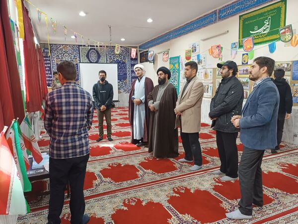 برپایی نمایشگاه مدرسه انقلاب در دبیرستان شهید رجایی