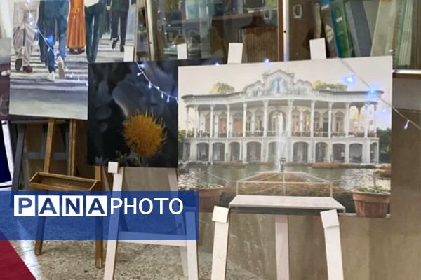 گالری هنر در هنرستان شهید بخشنده زرقان 