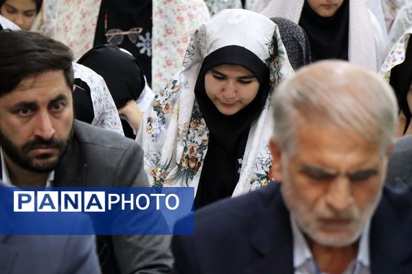 زنگ نماز با شعار «مِهر با مُهر» در مدارس سراسر شهرستان‌های استان تهران 