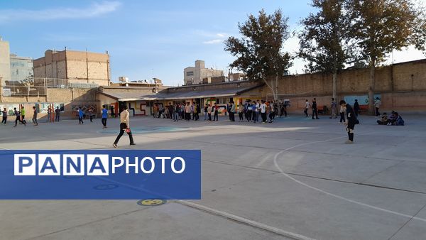 برگزاری مسابقه فوتسال بین مدرسه‌ای بین دبیرستان ابوریحان بیرونی و فرهنگیان نیشابور 