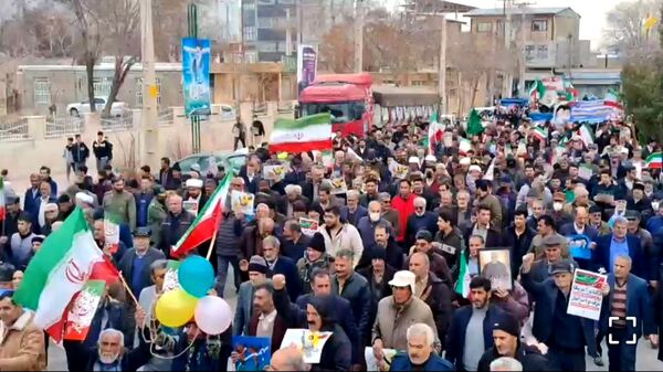 خروش مردم و فرهنگیان در صحنه وحدت انقلابی