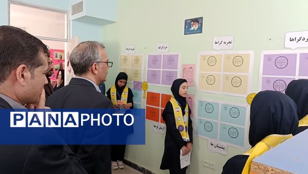 بازدید مسئولین استانی  از دبیرستان فرزانگان