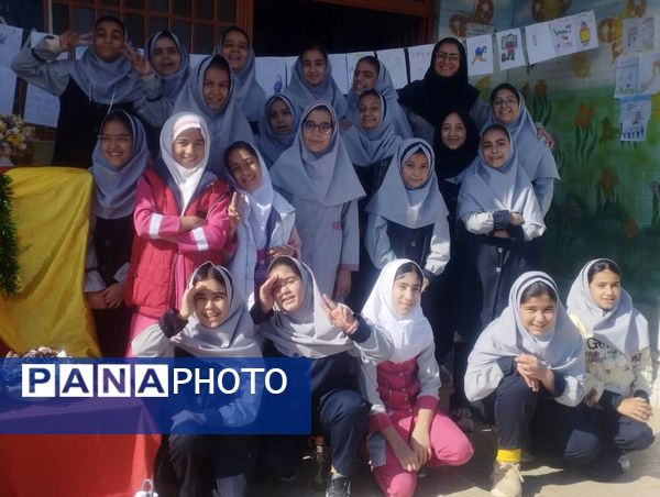 13آبان روز شاد وبه یاد ماندنی برای دانش آموزان 