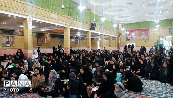 طنین لالایی مادران در همایش سراسری شیرخوارگان حسینی شهر بار