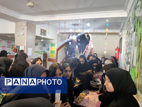 هفته فرهنگی هنری (ماها) در آموزشگاه شهدای معلم ۲