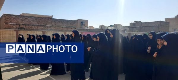 افتتاح اتاق بهداشت در دبیرستان نسرین عرب ساوه