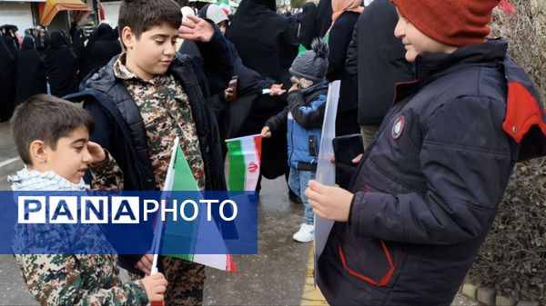 قروه؛ صحنه‌ تجلی وحدت و شور انقلابی  