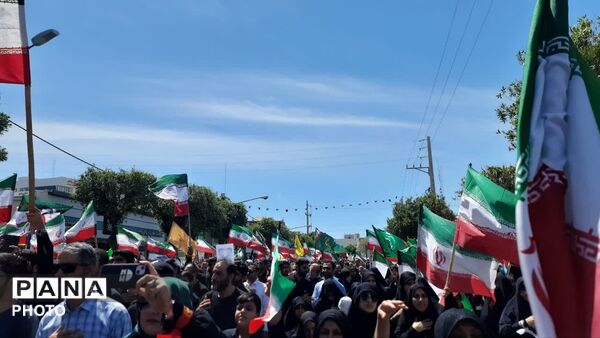 مردم کرج کاروان خونخواهی امام شهید را برپاکردند