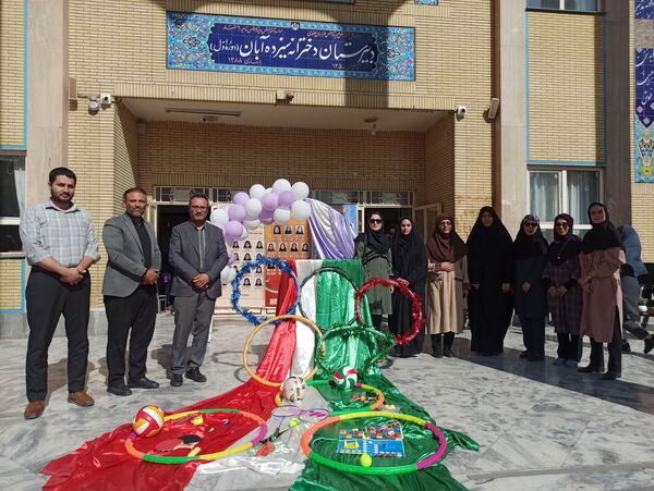المپیاد ورزشی درون مدرسه ای در دبیرستان دخترانه ۱۳ آبان