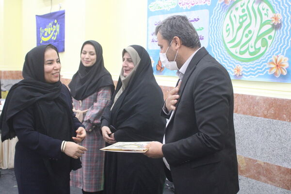 جشن دانش‌آموزان مدارس استثنایی شهرستان بوشهر به‌مناسبت میلاد حضرت زهرا (س) و روز مادر