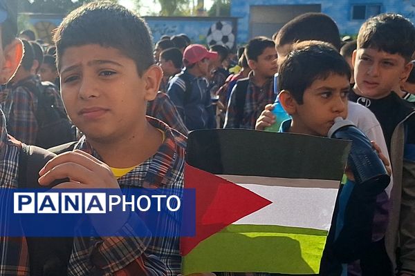 دانش آموزان شیرازی جنایات اسرائیل را محکوم کردند