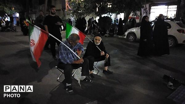 حماسه سازی مردم برای صد و بیست و چهار شب در مسجد جامع شهرستان نیشابور