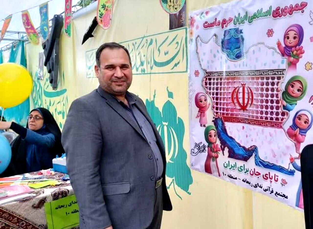 جشن تکلیف بستری برای آشنایی دانش‌آموزان با مسئولیت‌های دینی است