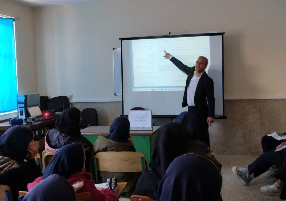 دوره خبرنگاری پانا تجربه‌ای شیرین برای دانش‌آموزان نورالهدی