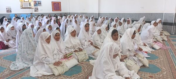 جشن تکلیف ۶۶۰ فرشته کوچک در جازموریان