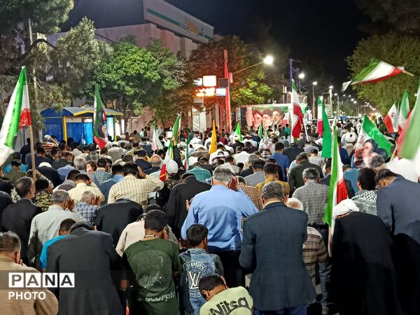 تداوم حضور پرشور مردم سرخس در تجمعات شبانه مردمی در آستانه میلاد امام رضا«ع»