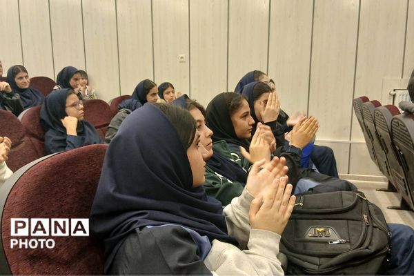 افتتاحیه بازارچه هنری کانون سردار سلیمانی رودهن