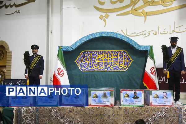 وداع مردم قم با پیکرهای مطهر 6 شهید حمله ناجوانمردانه رژیم صهیونیستی 