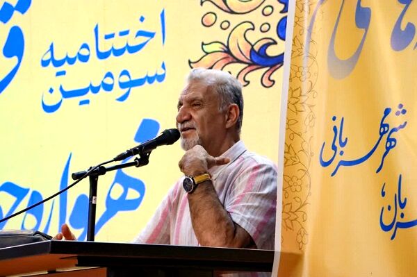 اختتامیه سومین دوره مهرواره «جوانه‌های قلم» در محمدشهر کرج به پایان رسید