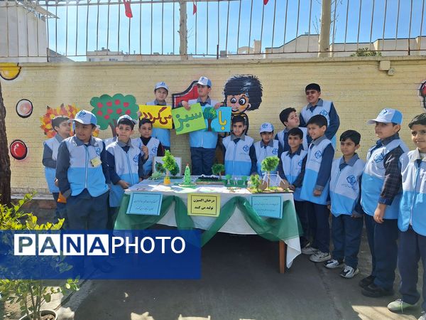 مراسم روز درختکاری در دبستان استاد شهریار 