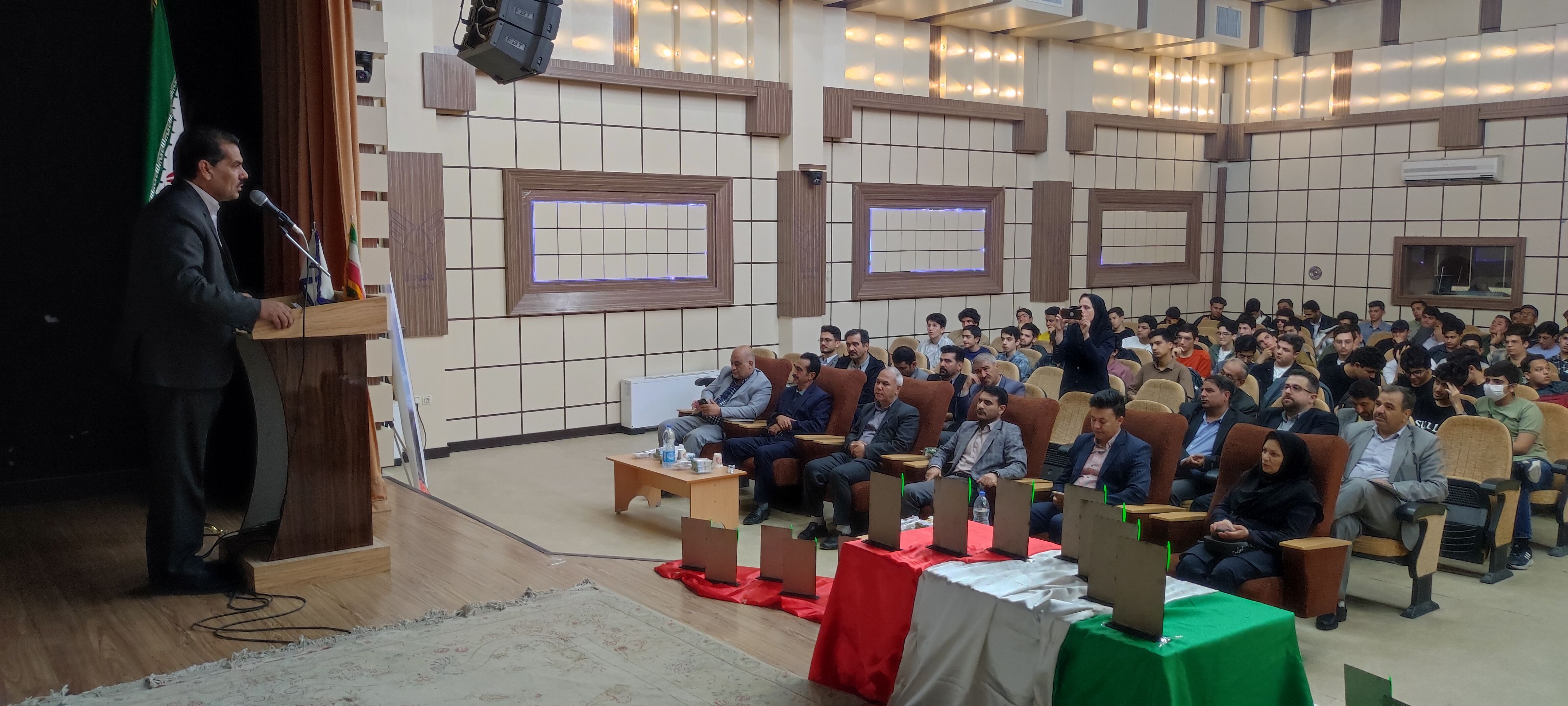 همایش بزرگ تجلیل از منتخبین المپیادهای علمی در دانشگاه آزاد شهرستان شیروان