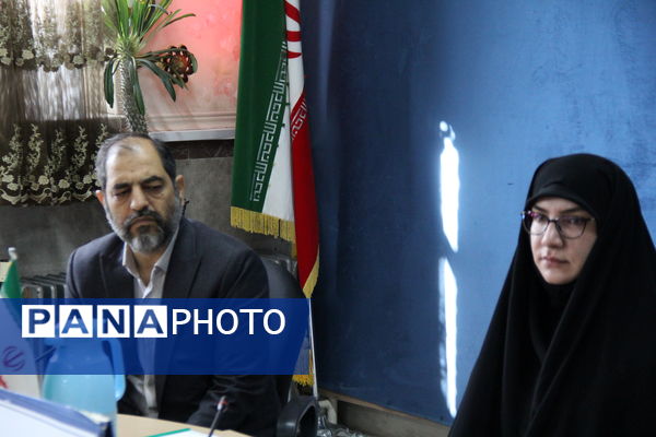 آیین تجلیل از آموزش دهندگان برتر سال 1402 و تبیین نحو کلاسداری 1403